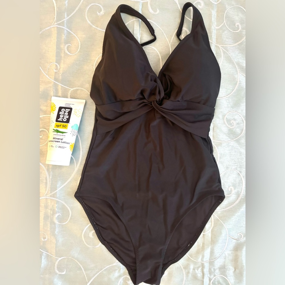 Old Navy black one piece size small swimsuit